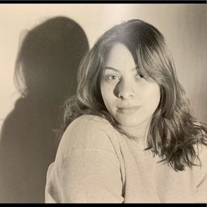 Meet your Posher, Iris